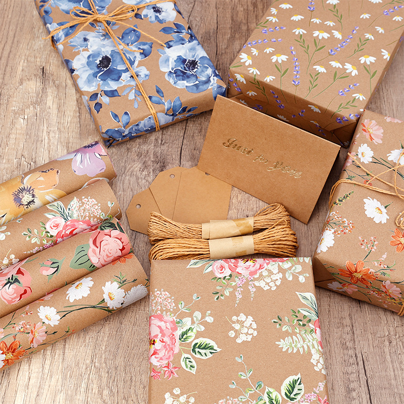 Papel de Regalo Kraft Impreso con Flores Estilo Pintado a Mano para Regalos de Cumpleaños