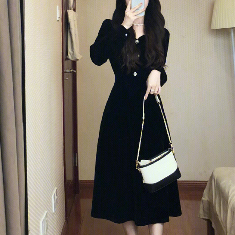 Elegantes Schwarzes Samtkleid Für Damen Figurbetontes Design_voghion.com