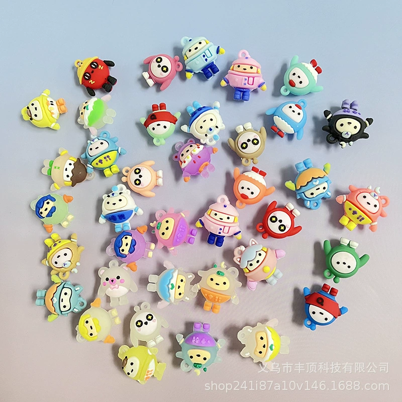 Keychain for students, toy, doll with accessories