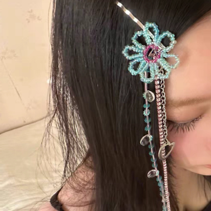 Handmade Hollow Flower Crystal Beaded Love Pendant Hair Stamp Fashionable Girly Style Bangs Clip Hair Accessories Side Clip Hair Clip