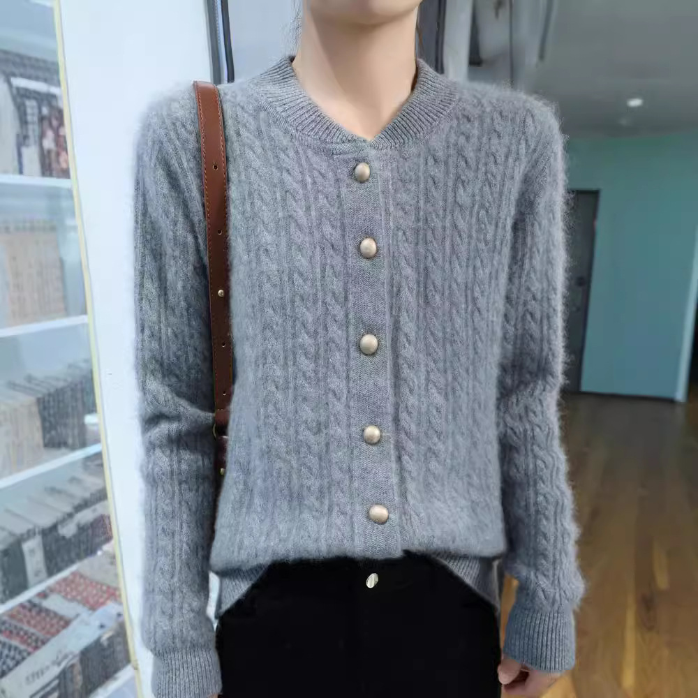 Demi-season woolen cardigan