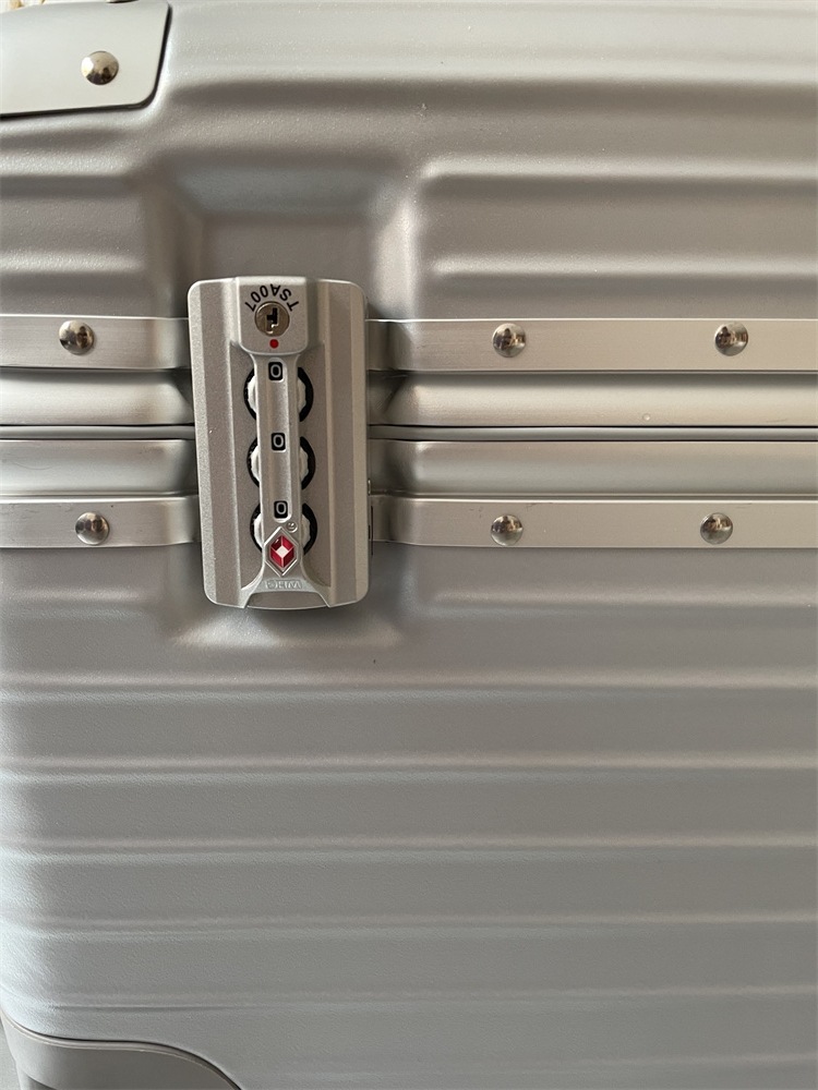 3135b5a24f0eab44bb763bc99b8ffb