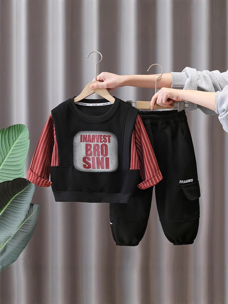 7671 traje de suéter para niño 2025 nuevo estilo primavera y otoño falso dos piezas de ropa a rayas primavera para niños de moda de dos piezas