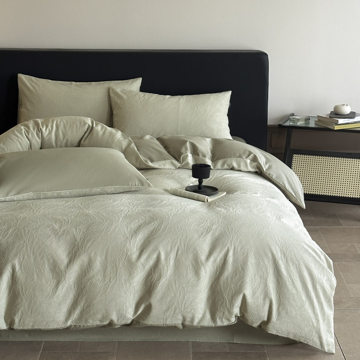 Pure Cotton Jacquard Four-piece Bedding Set Luxury Bed Linen_voghion.com