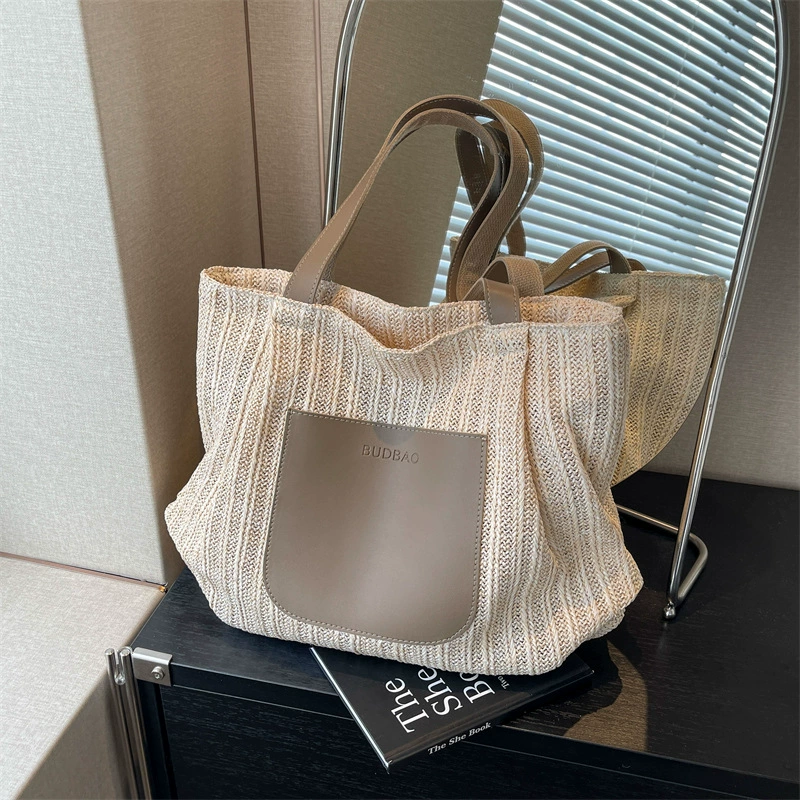 Fashionable straw beach capacious one-shoulder bag