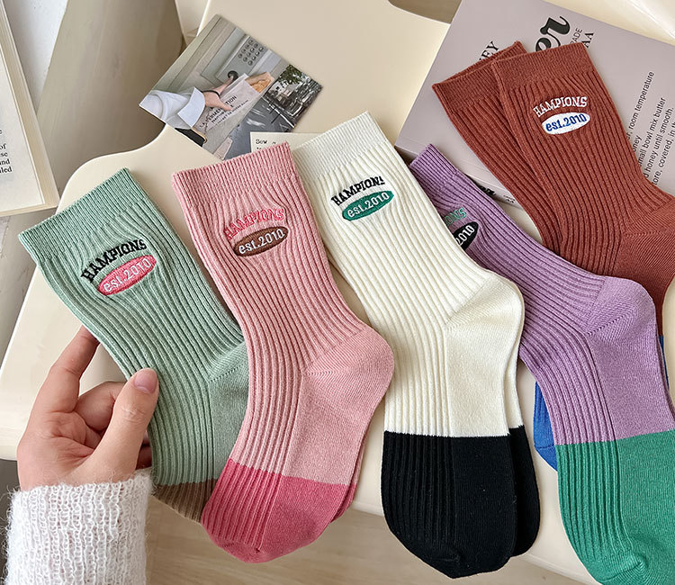 57g Weight Socks Classification Socks Lingerie Type Cotton Fabric Type A Pair Quantity Daily, Shopping Occasion Color Block Pattern All Seasons Season Women's Gender Sweet Style Women's Lady Sweet Color Block Cotton Crew Socks A Pair 无