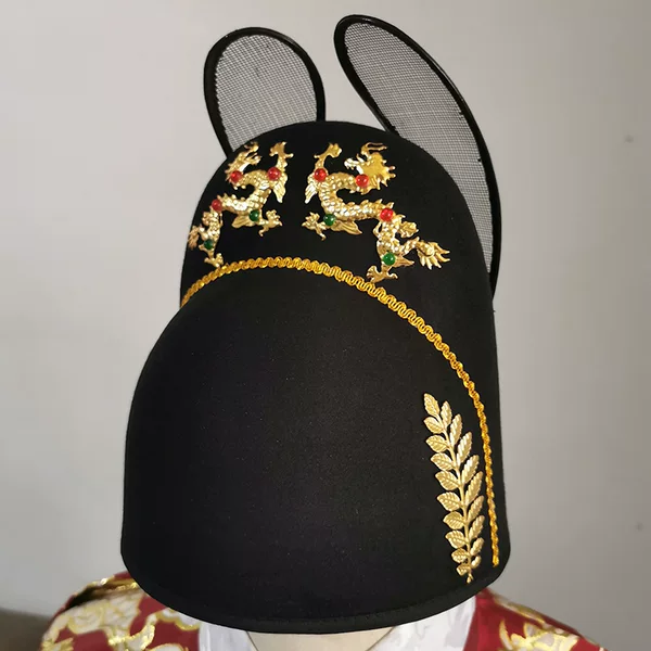 Ming-made Wusha wing Shan Guan Han clothing flying fish clothing Jinyi Wei round neck robe men and women's first clothing bridegroom hat Emperor hat