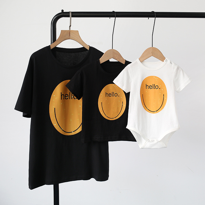 En stock impreso gran cara sonriente 2021 ropa infantil de verano coreano nuevos niños Camiseta de manga corta bebé mameluco del bebé