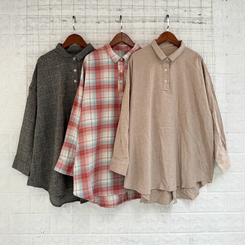 Sm2オリジナルの新しい研磨材の格子の純色の長袖のゆったりしたシャツのバスト134センチの服の長さは78センチです。|undefined