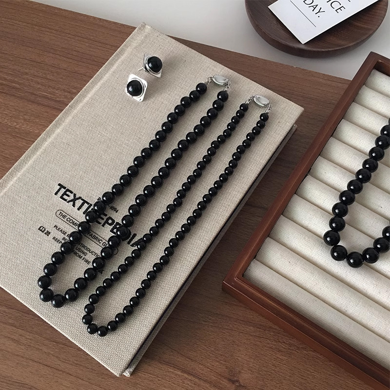 Blogger fever same style black agate round bead necklace women's all-match clavicle chain beaded sweater chain high-grade jewelry