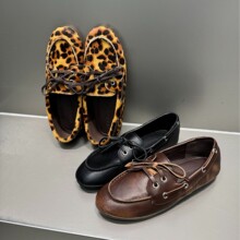 ��Ƥܛ�׶���Ь�͹�һ�_�Ř�����ЬŮ�����¿����fƽ��Ӣ��СƤЬ