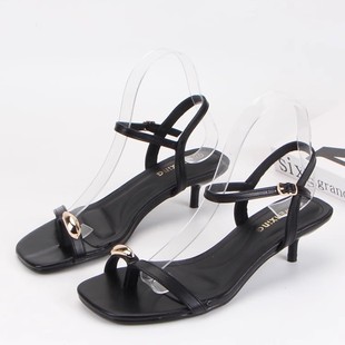 ���Q�ļ��¿�r�аٴ���ֺƽ���_�RЬ��Ů�L��ȹ��һ�ֿێ���ЬŮ