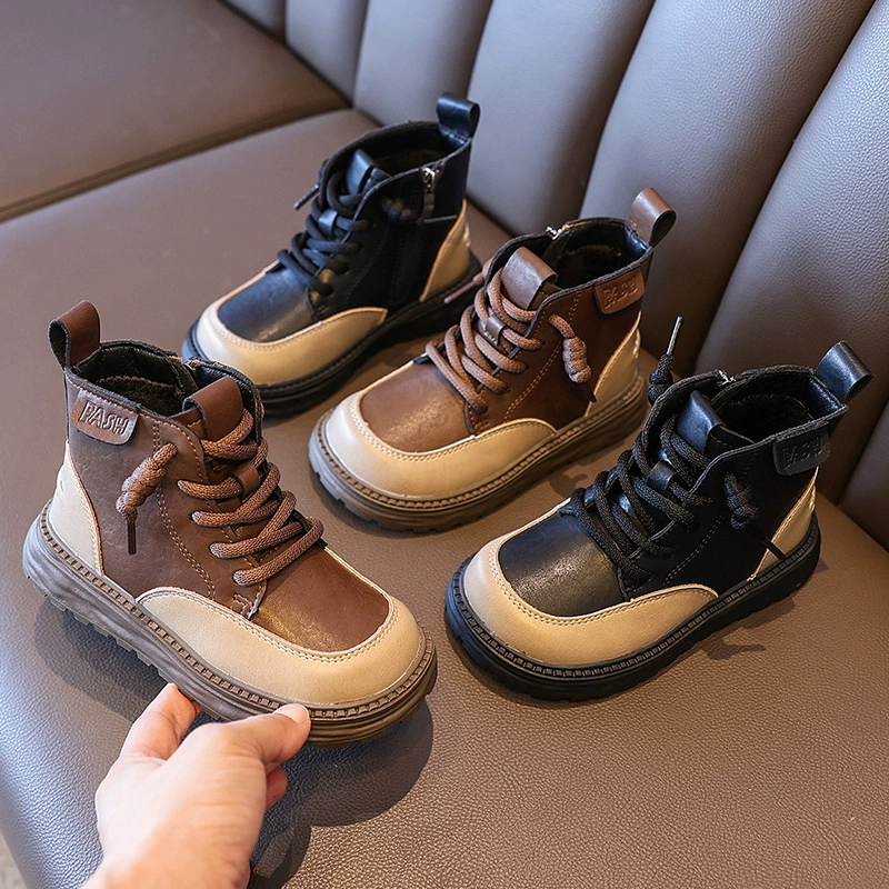Детские ботинки Мартин 2025: новая осенне-зимняя коллекция, утепленные флисом, двойной хлопок, средняя высота голенища, в корейском стиле, модные кожаные ботинки для детей постарше.