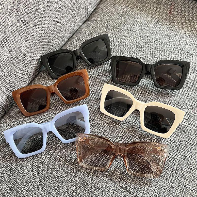 75g Weight Casual Fashion Sports Solid Color PC UV400 Protection Square Full Frame Women's Sunglasses