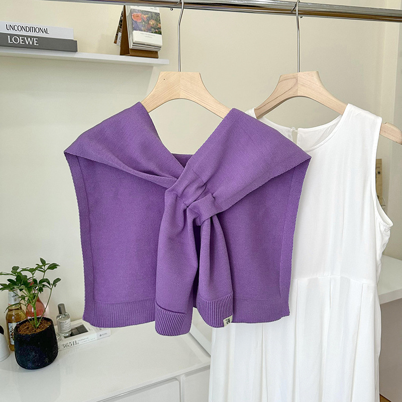 Mantón exterior de mujer 2025 nuevo estilo primavera y otoño a rayas de punto pequeño chal fino de gama alta a juego suéter camisa bufanda