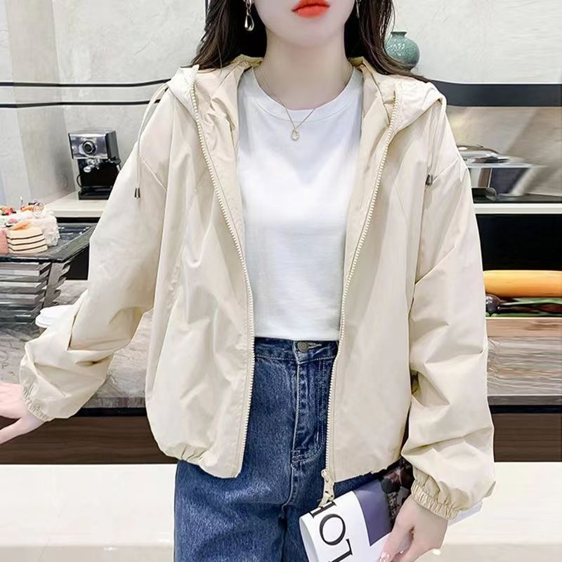 Solid color short hooded windbreaker jacket for women, new style for spring and autumn, simple, fashionable, loose and casual jacket top.
