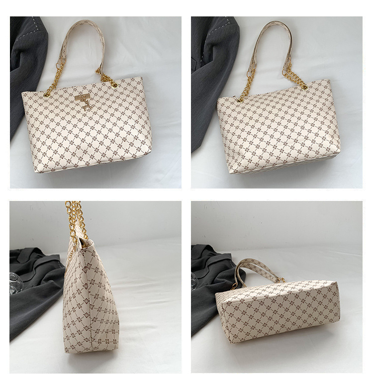 2024 New Large Capacity Bag Women's Bag Fashion Commuting Retro Chain Handheld Shoulder Bag Printed Tote Bag_voghion.com