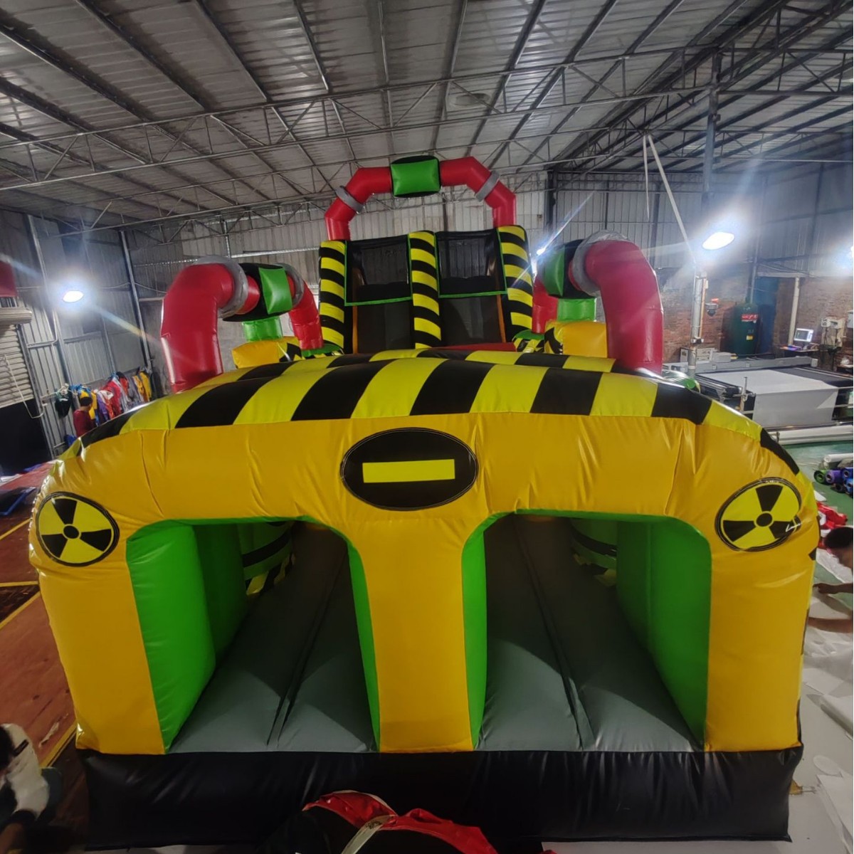 跨境陆地闯关障碍儿童乐园游乐充气城堡户外大型攀岩滑梯组合