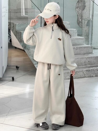 Girls' 2025 Spring and Autumn Set - Child Hoodie and Pant Two-Piece Set for Older Girls, Fashionable Sports Set for Children