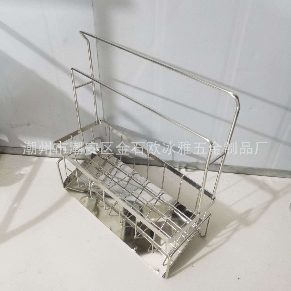 Estante de trapo Estante de cocina Fregadero Cesta de drenaje Subencimera Esponja multifuncional Estante de almacenamiento de detergente al por mayor