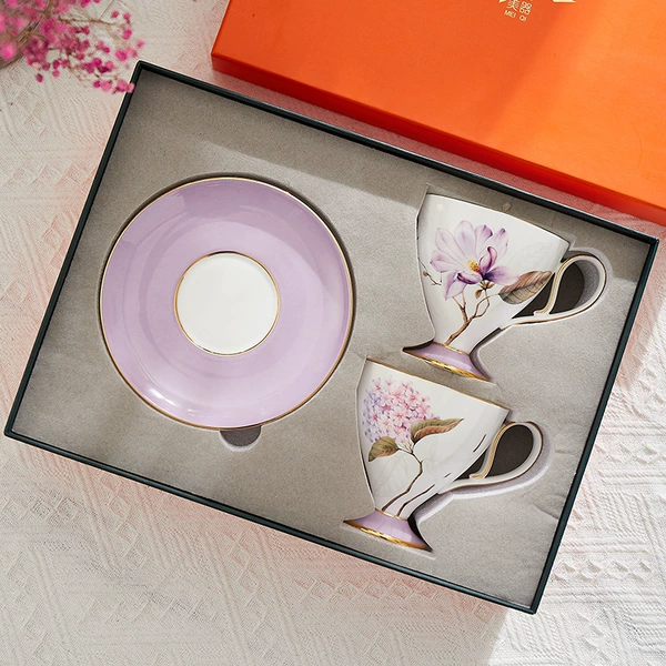 240CC Yaxin tea cup + saucer-Wandering in the Flower Garden (2 cups and 2 saucers)