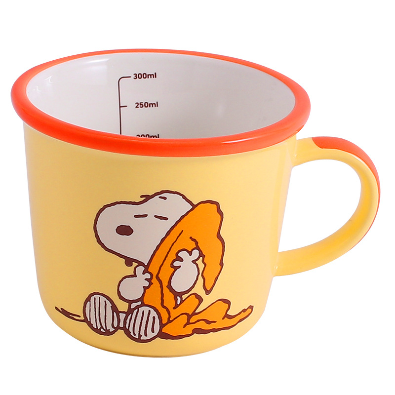 Tazas de cerámica retro Snoopy, tazas de agua modernas y simples, tazas de desayuno caseras, lindas tazas de marca, tazas de café de alto valor facial
