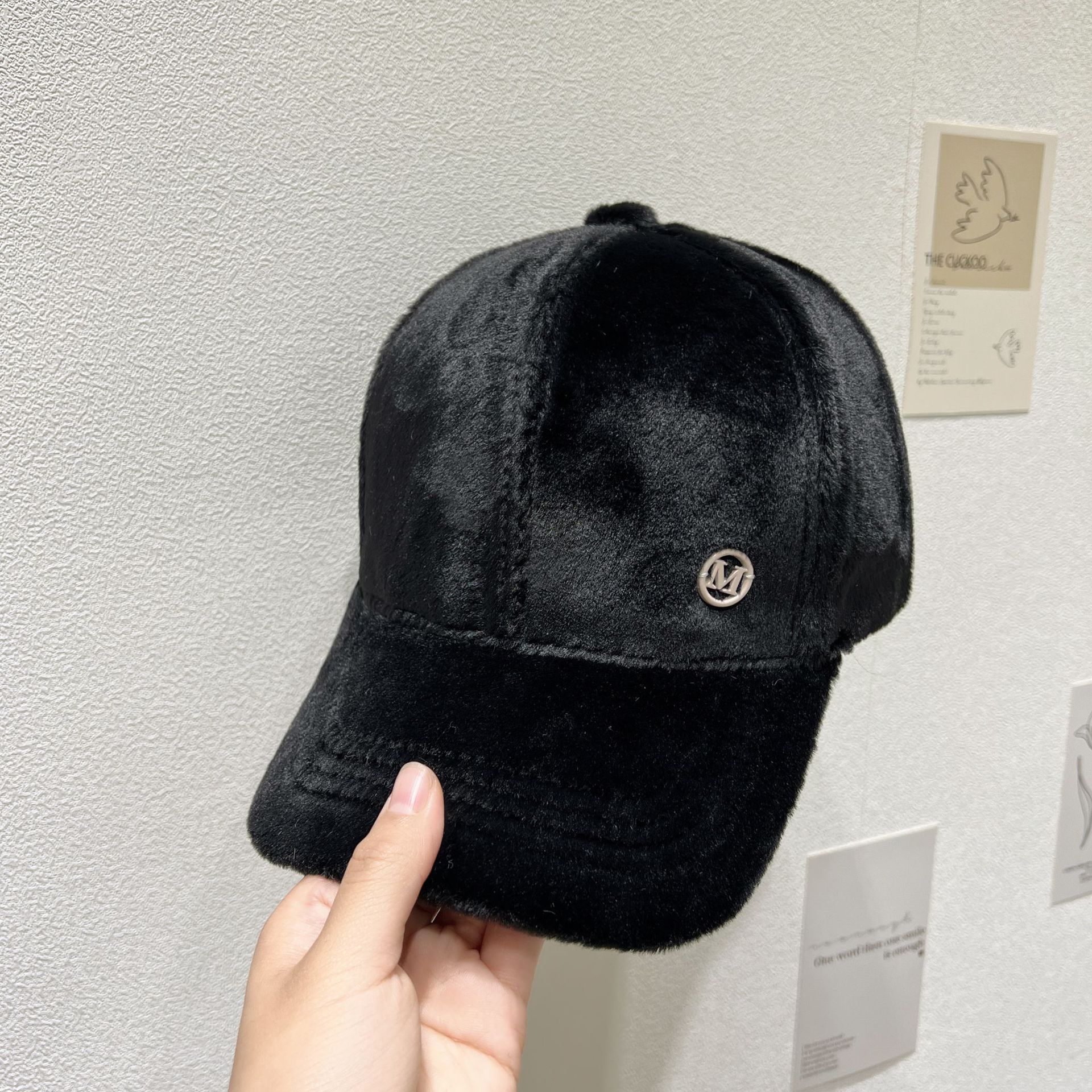 Invierno gorra de felpa engrosada cálida piel de conejo visón de terciopelo gorra de béisbol estilo coreano nuevo sombrero a juego para las mujeres