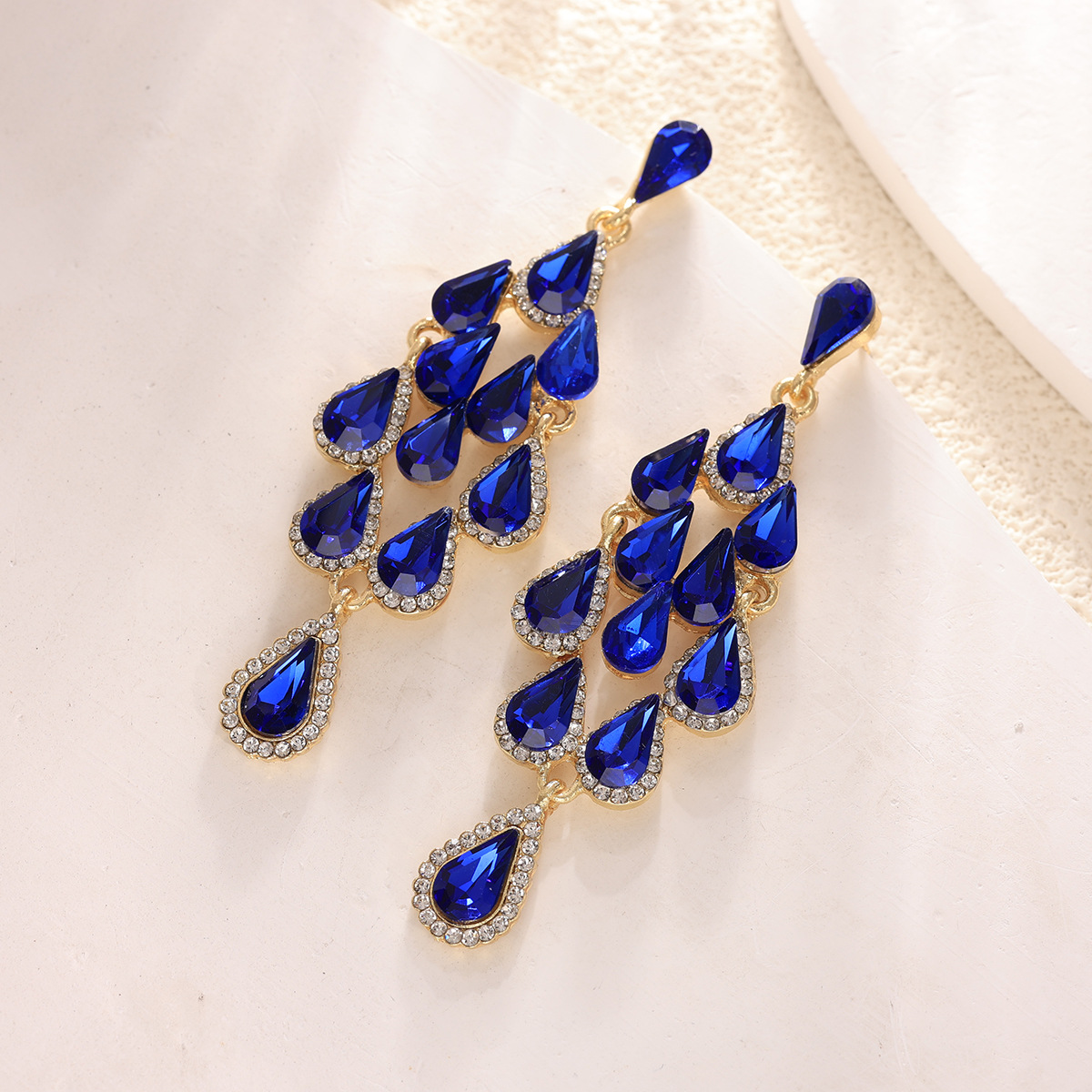 30g Weight Alloy Ear Needle Material Rhinestones Inlay Material Drop Earrings Classification 1 Pair Quantity Holiday, Daily Occasion Alloy Material Rhombus Pattern Spring&Summer Season Women's Gender Inlay Design Vacation, Classic Style Style 1 Pair Vacation Classic Style Rhombus Inlay Alloy Rhinestones Drop Earrings 5
