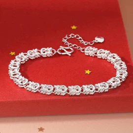 戒指;手链;吊坠