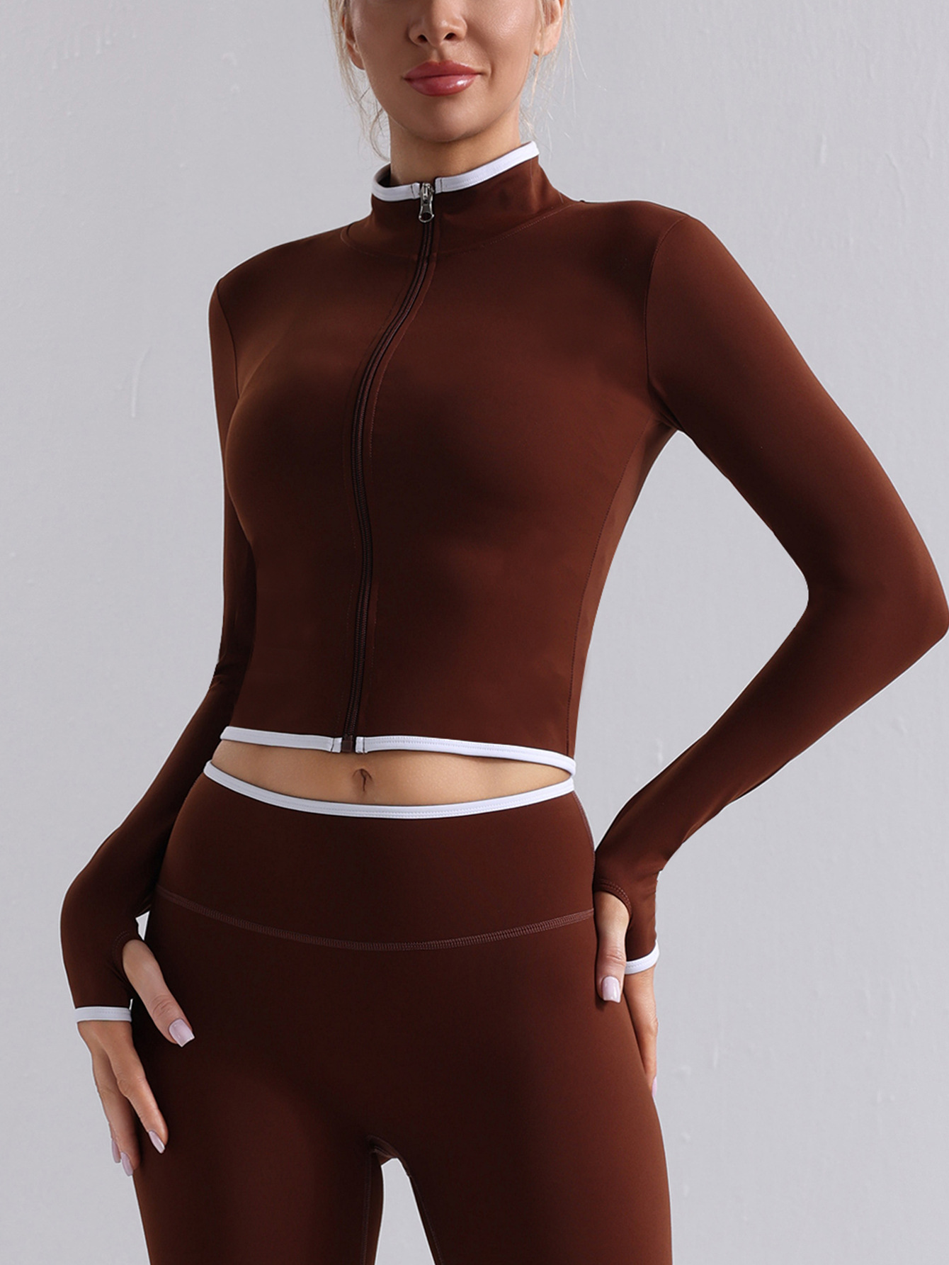 Cross-border cremallera de collar pulgar agujero desnudo sensación de manga larga ropa de yoga para mujeres running fitness camisa de manga larga