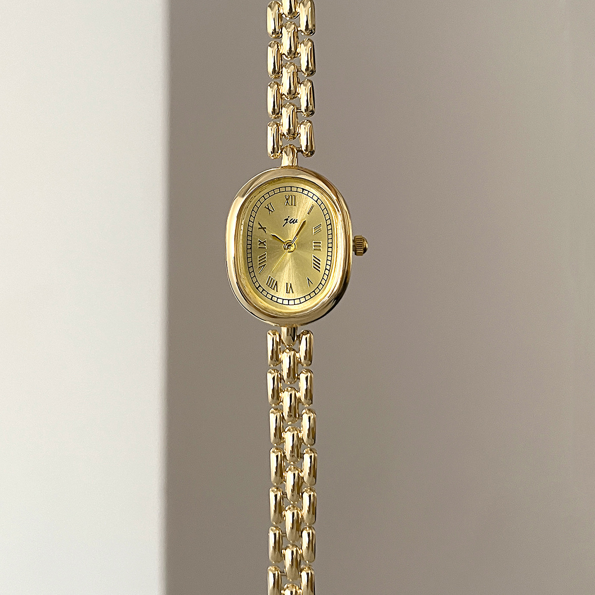 Gold shell gold surface