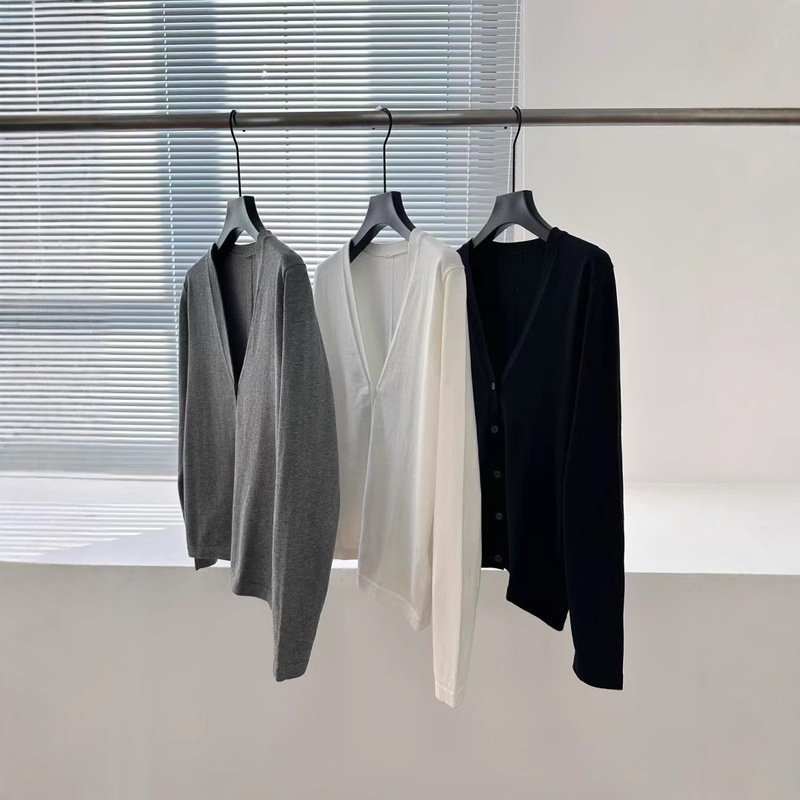 quality really not in general! Self-retaining T * E * R * W simple temperament V-neck slim loose sweater cardigan women