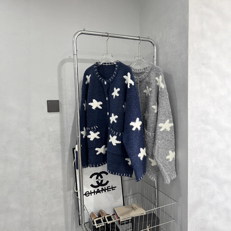 Women's New Sweater Cardigan with Star Design, Turn-Down Collar, Loose Fit for Petite Sizes