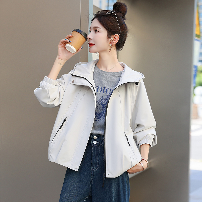 Women's Spring and Autumn 2026 New Korean Style Loose Casual Versatile Hooded Thin Windbreaker Jacket