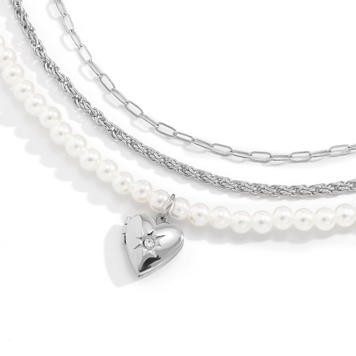Collier avec pendentif en forme d'étoile en perles et perles artificielles de style métal_voghion.com