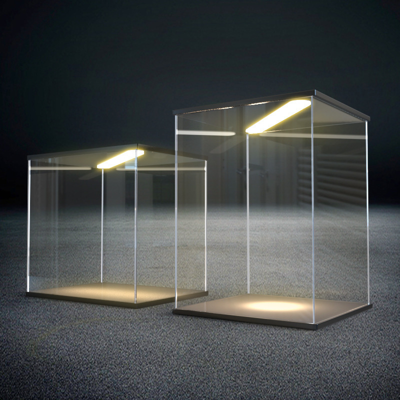ライト付きの金はアクリル製の手で展示することができます。|undefined