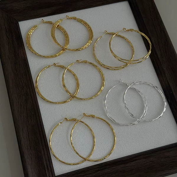 Minimalist Hammered Texture Plain Hoop Earrings, Niche High-End Commuting Casual Earrings, Light Luxury Versatile Earrings Wholesale