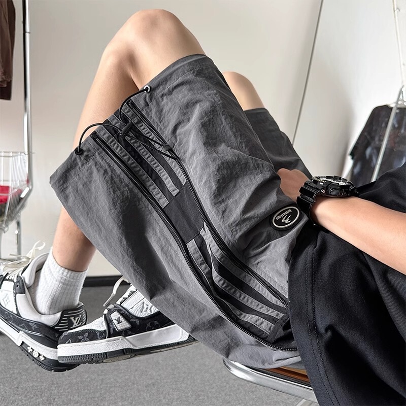 American-Style Men's Shorts 2026 Summer Casual Loose Sports Five-Point Pants with Three Stripes Versatile Straight-Leg Shorts