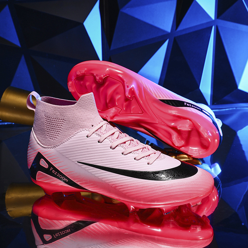 Nuevos zapatos de fútbol de asesino para niños transfronterizos con tacos largos para niños y tacos rotos para niñas, para competición en césped artificial y entrenamiento profesional, en stock.