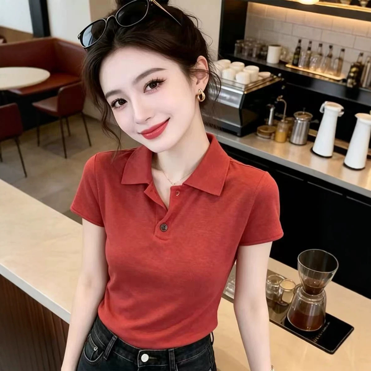 Áo thun ngắn tay nữ cổ polo dáng ôm, kiểu Hàn Quốc — màu đỏ chi tiết 1