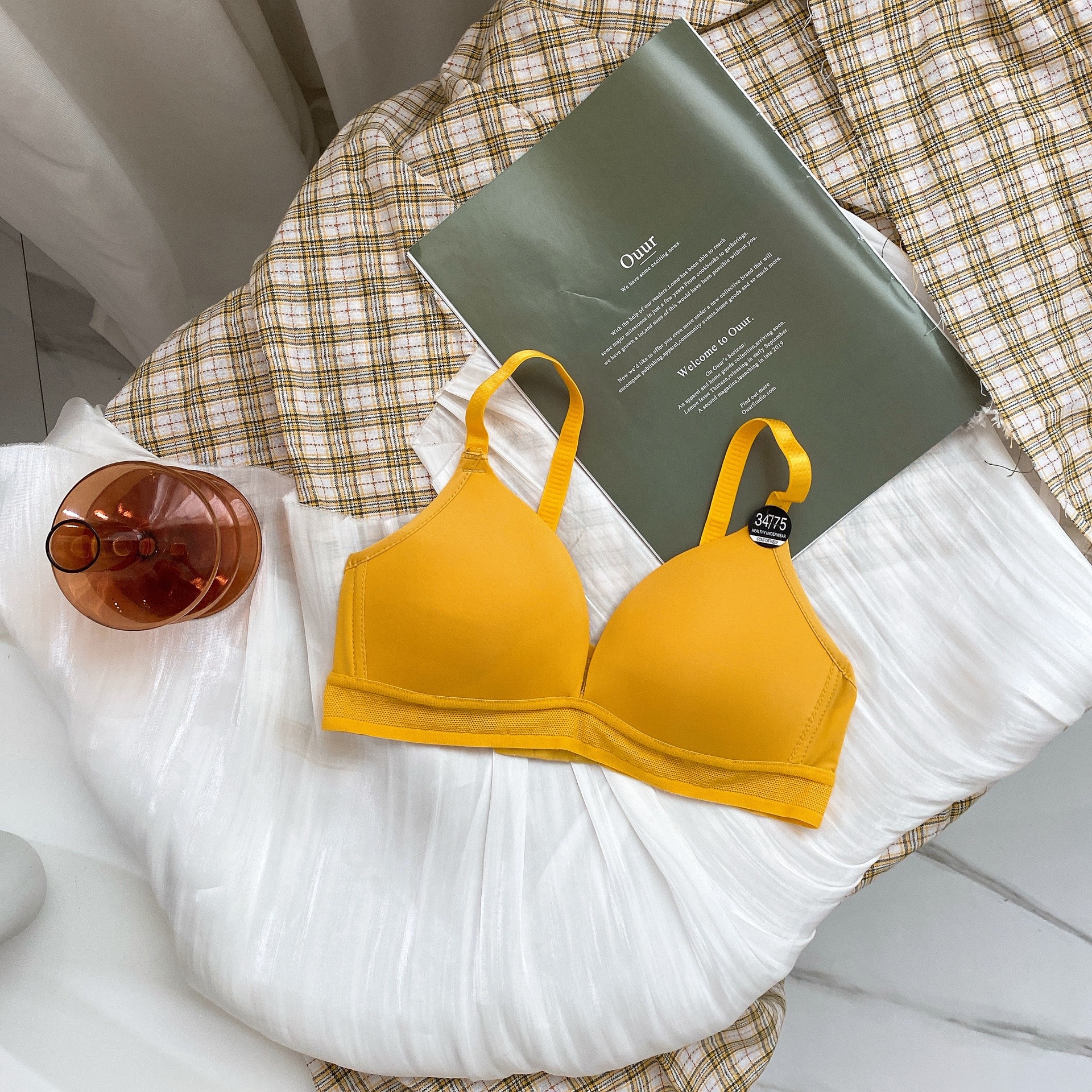 Copa triangular sin costuras