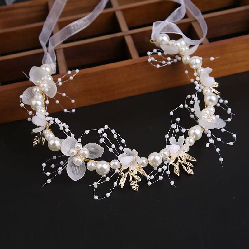 White headband pearl, flowered