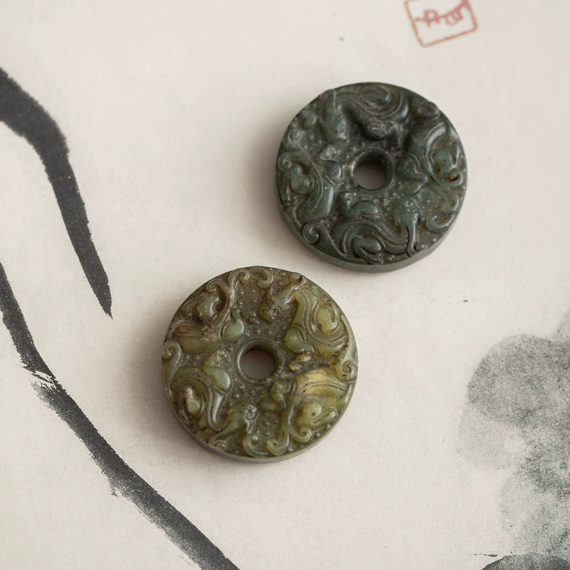Pendant jade, necklace, props