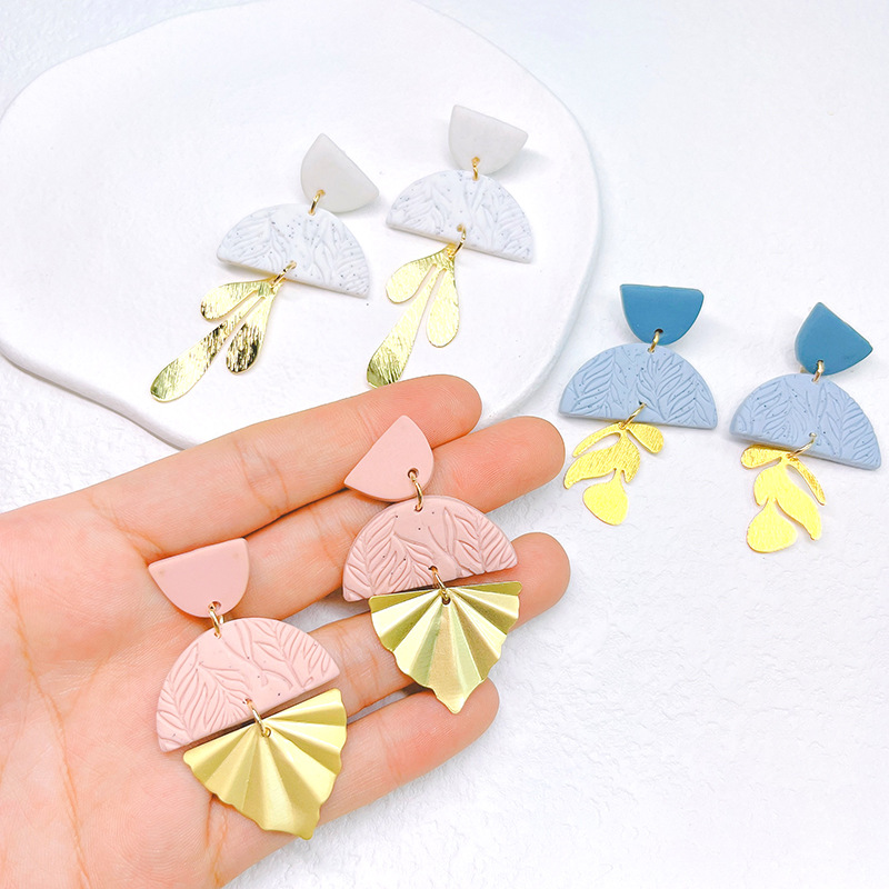 1 Pair Fashion Geometric Soft Clay Metal Patchwork Women's Drop Earrings display picture 4