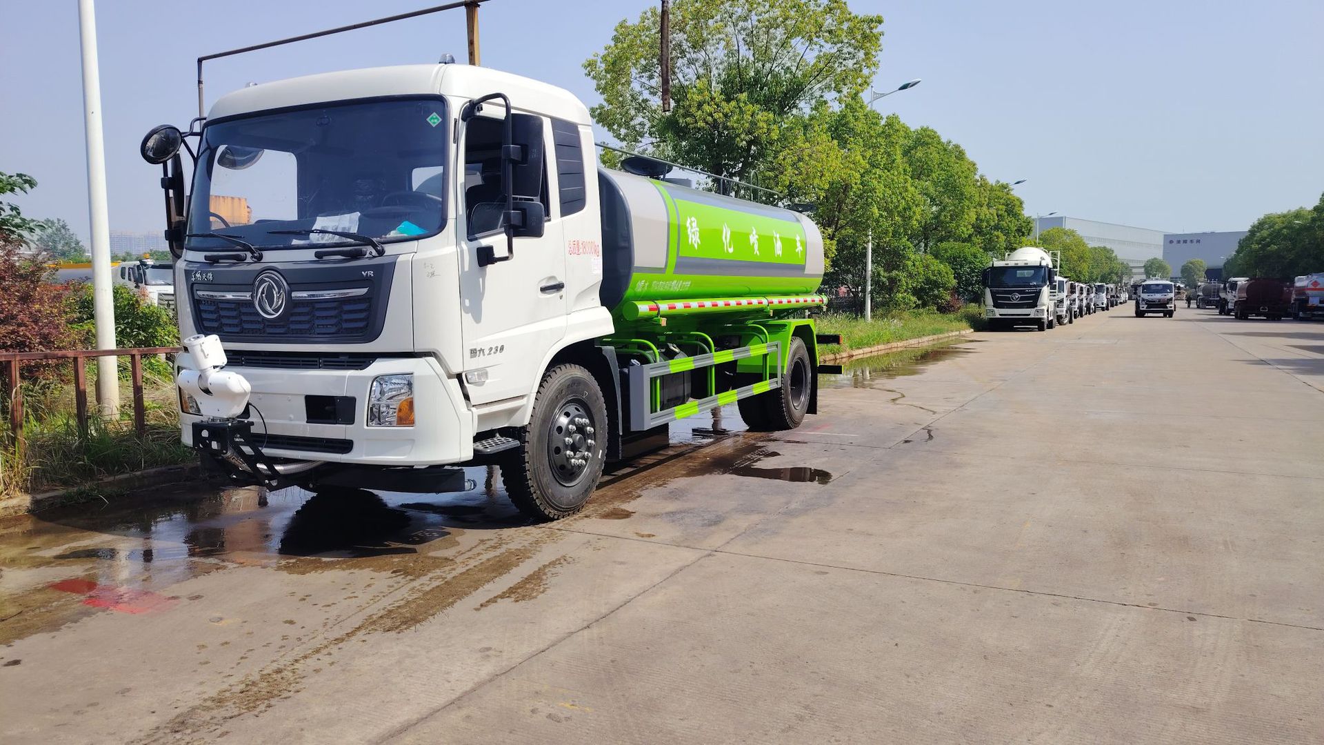 Dongfeng Tianjin 15-Ton Landscaping Spray and Sprinkler Truck/22-Ton Insulated Water Transport Truck Chengli Sanitation Sprinkler Truck