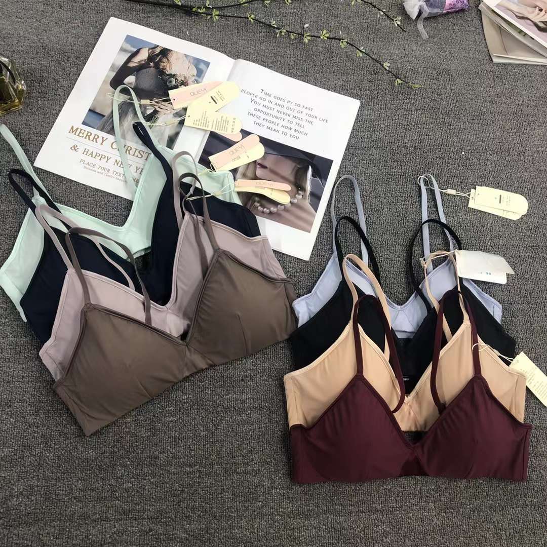 Cruzar la frontera del sudeste de Asia estilo japonés estilo francés cómodo push up francés triángulo taza de ropa interior sin costuras sujetador delgado de las mujeres sin anillo de acero
