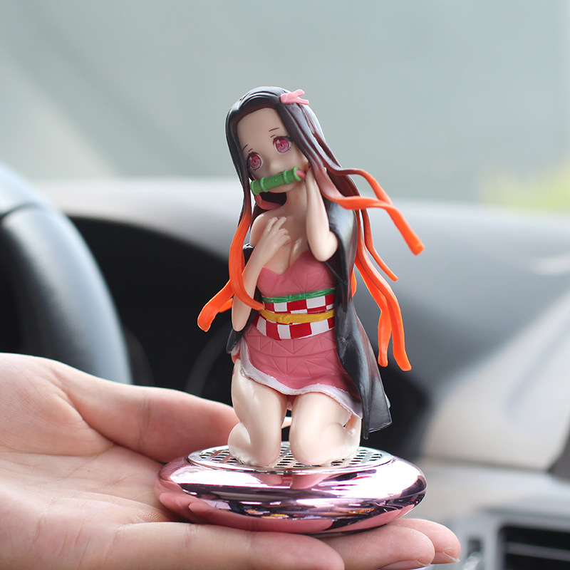 Anime de dibujos animados One Piece Naruto y otras series de perfumes de coche, adornos de coche, accesorios de decoración de coche