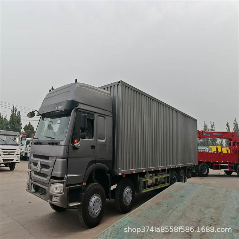 Export to Guinea, Africa: Sinotruk Howo 375-Horsepower Container Truck, High-Cube Truck, 9.6m Transport Vehicles
