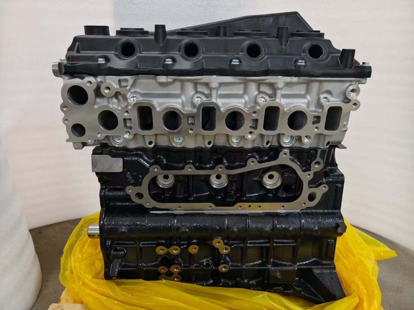 1Kd-2Kd Toyota Prado Hilux Overbearing 3.0t Diesel Version Basic Machine New Cylinder Head and Cylinder Block