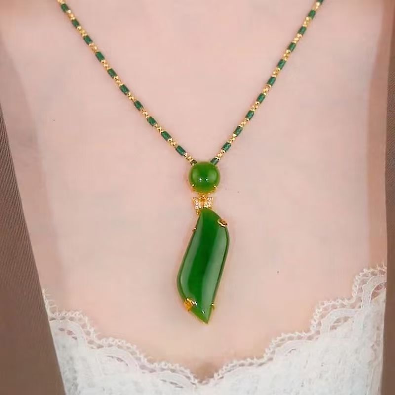 Douyinの人気の美しいウエスト模造翡翠の気質ファッションネックレス、多用途、軽い高級感、絶妙な金色の竹鎖骨|undefined